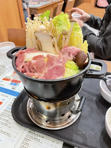 Men Wah Bing Teng (Tuen Mun Town Plaza)