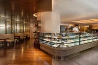 MoMo Café