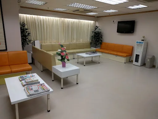 楊德明醫生 Dr. T. M. Yeung