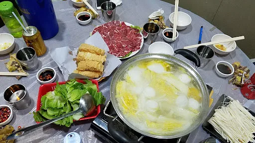 天天雞煲火鍋專門店