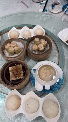 Royal Cascade Chinese Restaurant (Causeway Bay)