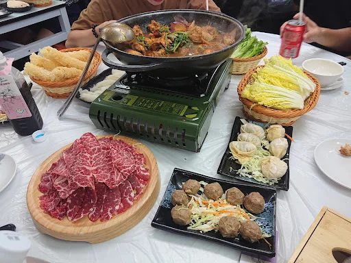 Chicken Pot Hut