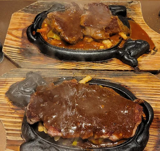 Golden Phoenix Restaurant (Tuen Mun)