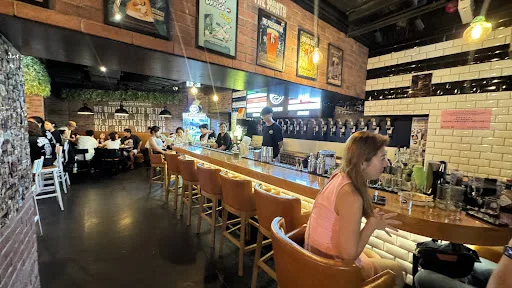 Goose Island Taproom