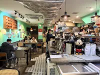 WoZi Cafe