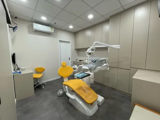 啟德牙醫 - 本六牙科診所 - 趙梓峻牙醫 (Kai Tak Dentist )
