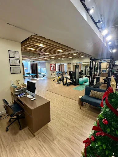 REHABaholic Physiotherapy and Wellness Centre