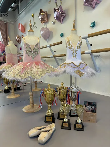 Moment Dance Studio