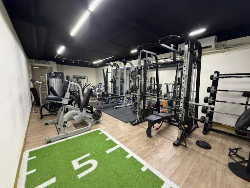 EDFITNESS 新蒲崗健身室
