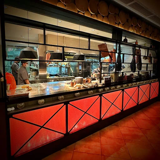 Smokehouse Bar & Grill