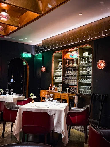 REX Wine & Grill