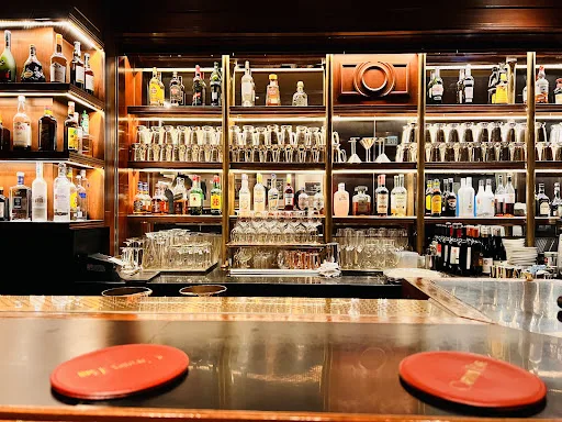Captain's Bar
