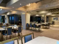 Le Monde Restaurant