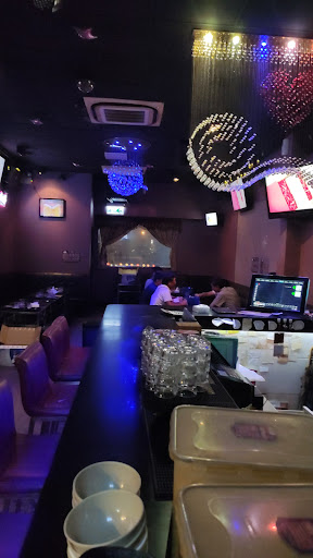 Summer Bar