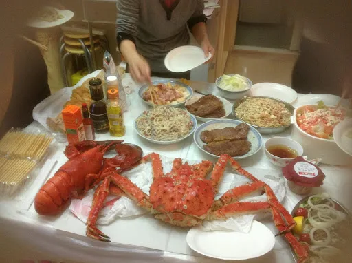The China Coast Pub + Restaurant 華岸酒吧餐廳