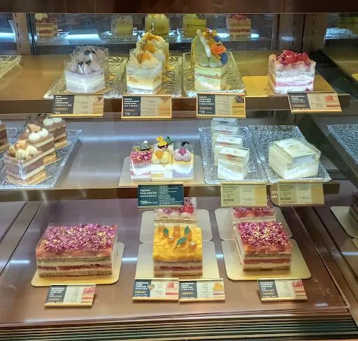 LIFETASTIC Patisserie & PETisserie - Tusen Wan Plaza