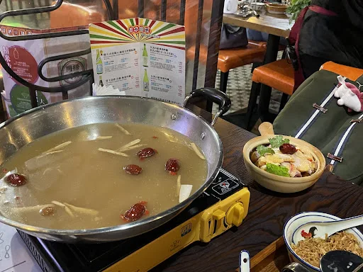 Happy Together Hotpot - Causeway Bay