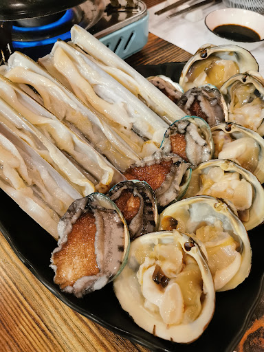 月