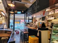 HOMEBROWN Café & Bistro