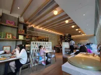 The Alchemist Cafe