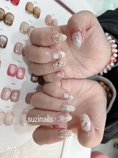 Suzi Nail