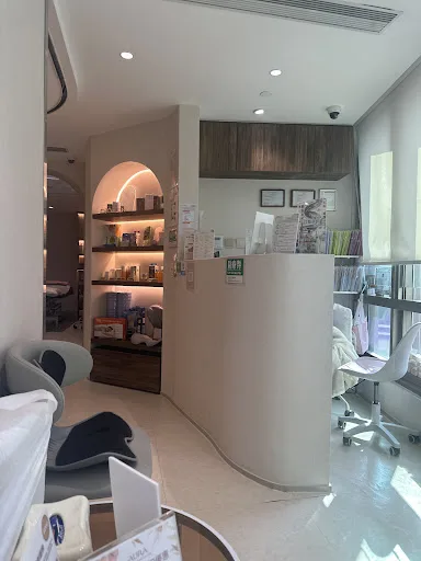 Aura Physiotherapy and Wellness Centre
