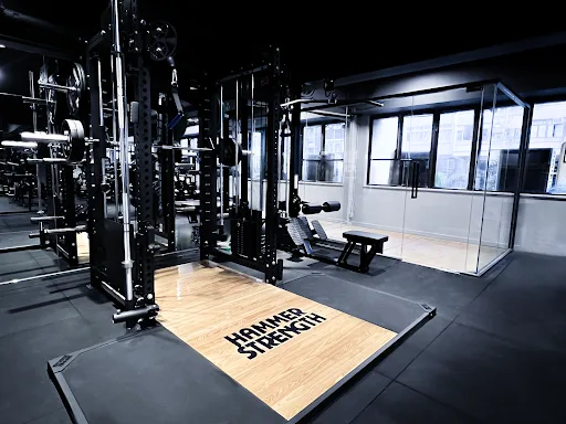 THUNDER FITNESS